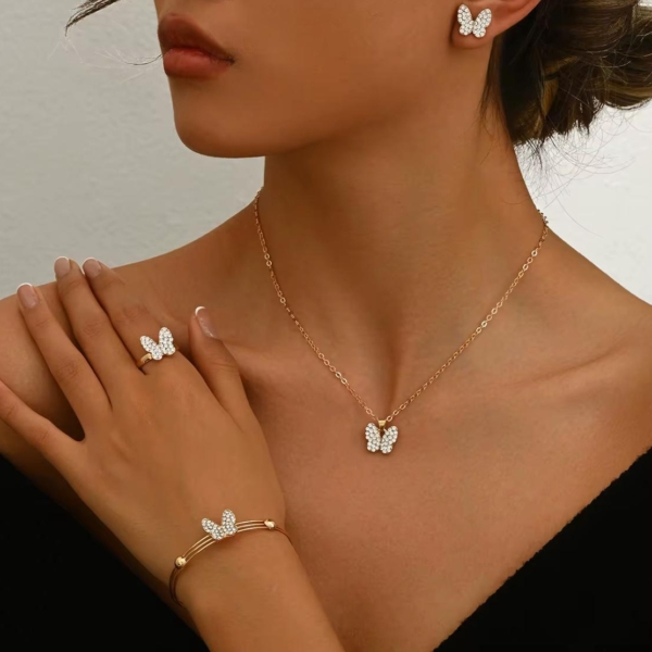 Ensemble de bijoux